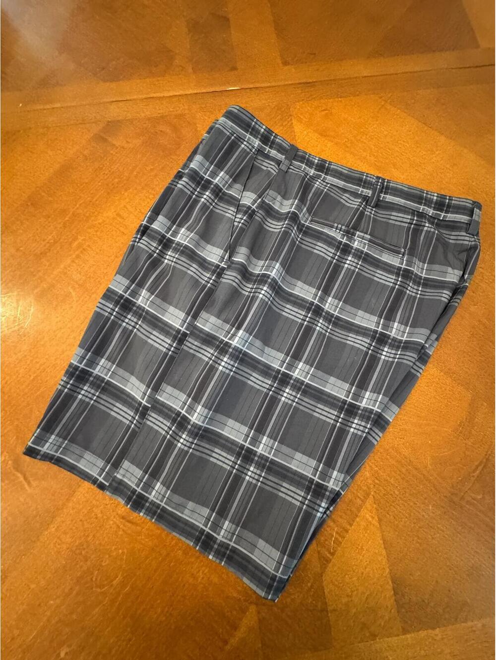 Jack Nicklaus Gray Plaid Golf Shorts Size 42